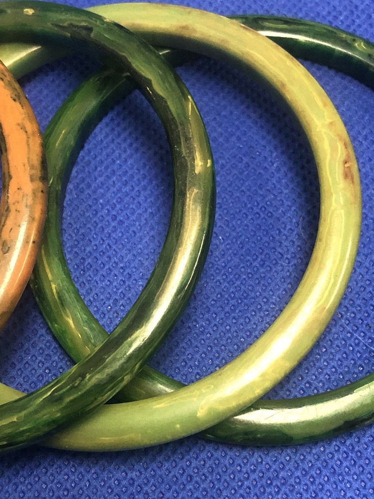 VTG BAKELITE TESTED STACKABLE MULTI COLORED SPACER BANGLE BRACELETS SET OF FOUR