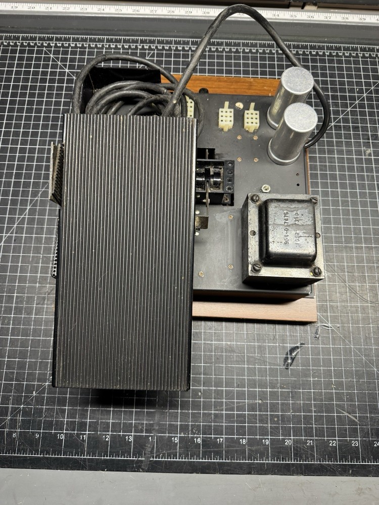 lowery solid state amplifier With Petal