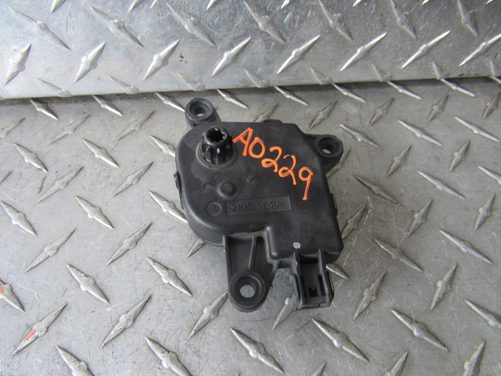 04 DODGE DURANGO HEATER BLEND DOOR ACTUATOR