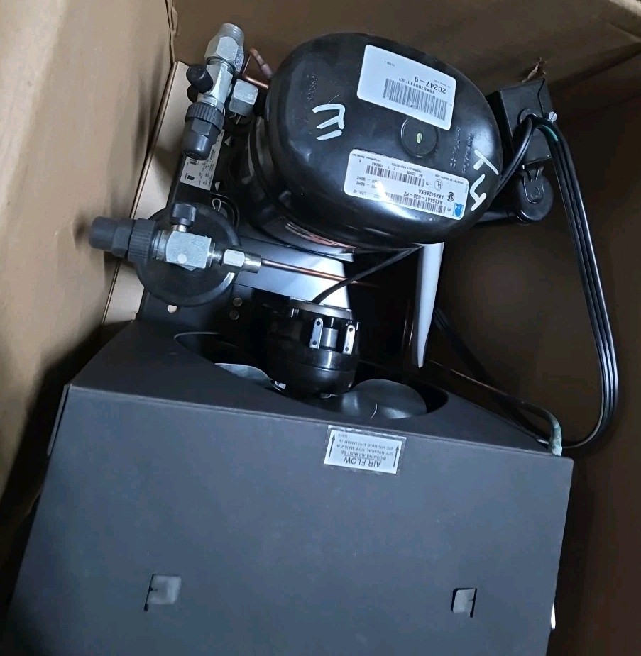 Tecumseh Compressor AKA9433EXAXB 2C247-9 1/3 HP R-22