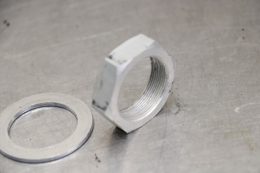 08-16 YAMAHA YZF R6 Triple Tree Steering Nut