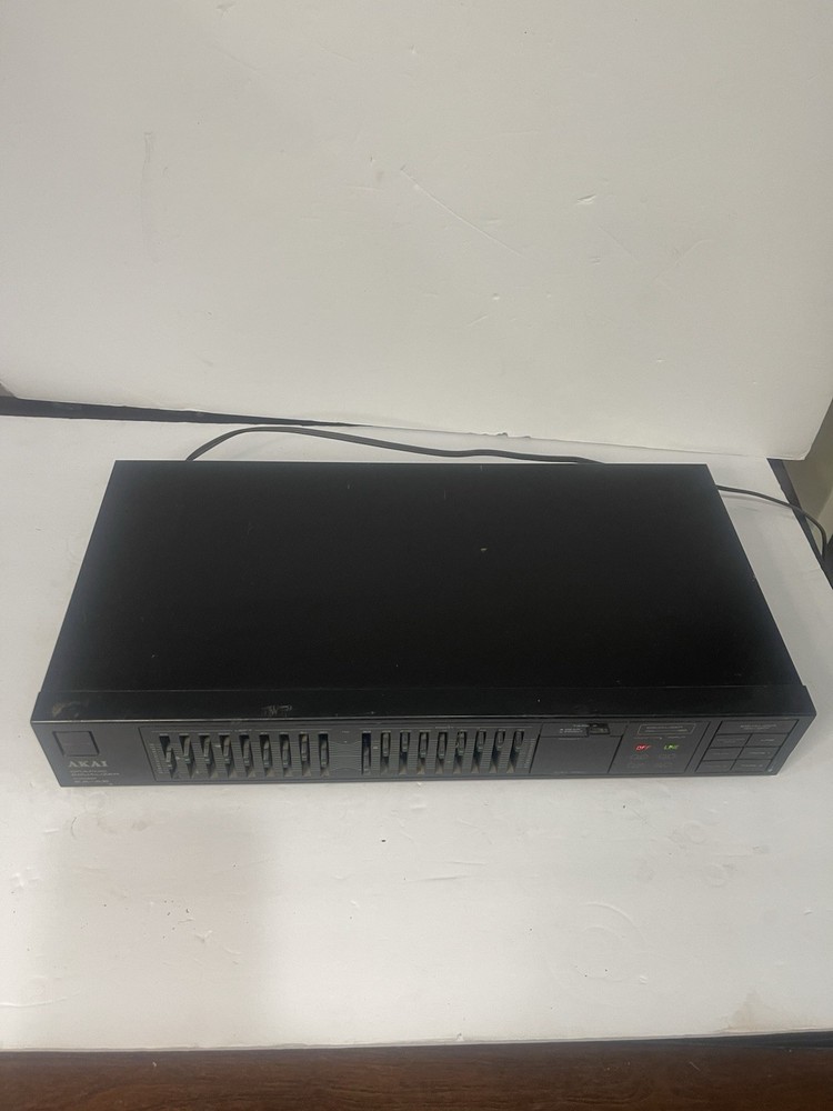 AKAI EA-A2 GRAPHIC EQUALIZER