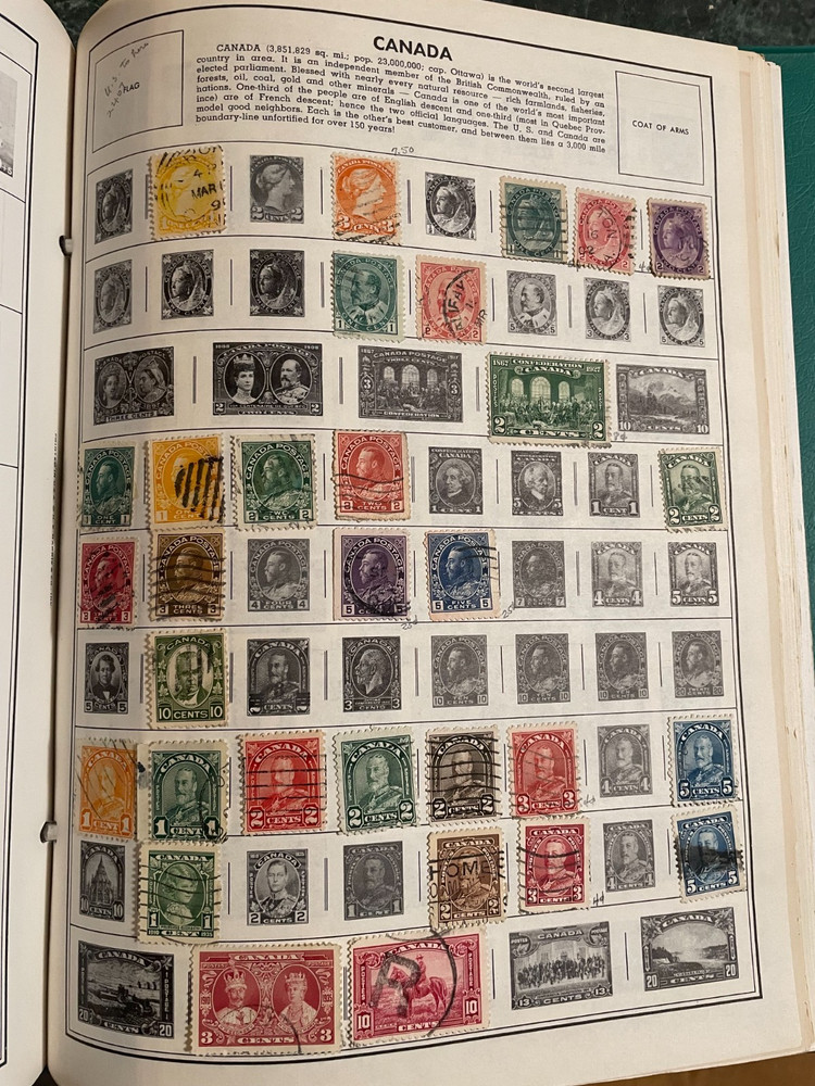 H.E. Harris - Senior Statesman World Stamp Album - lots of mint US and Canada &