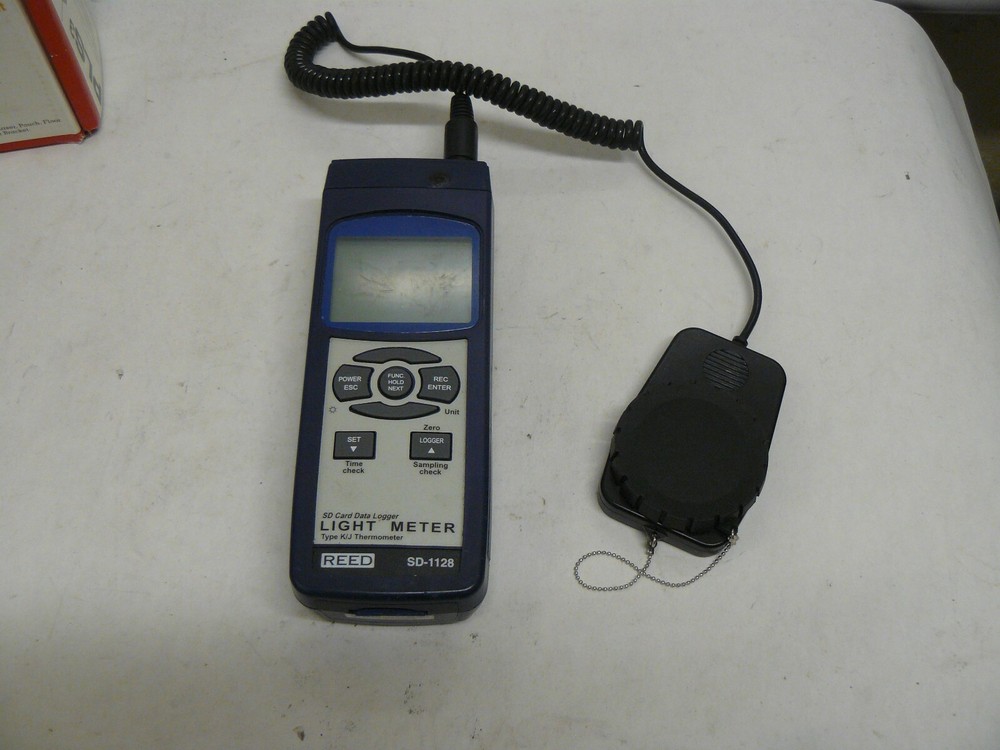 Reed SD-1128 light / temperature datalogger sd card datalogger