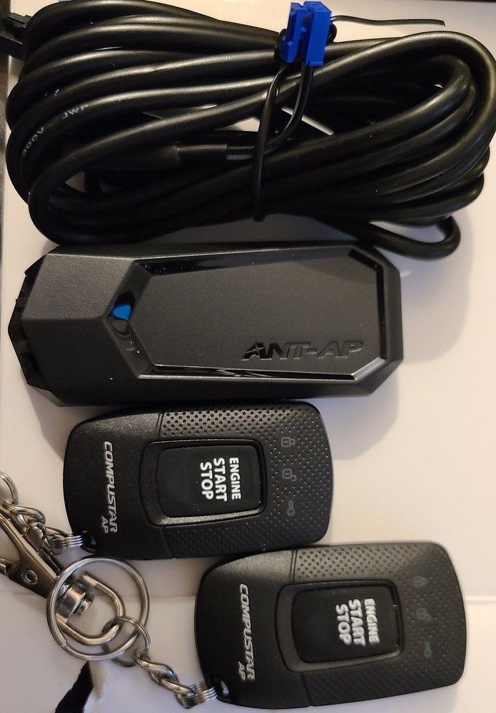 Firstech / Compustar ANT-AP Antenna and Cable with 2 remotes!