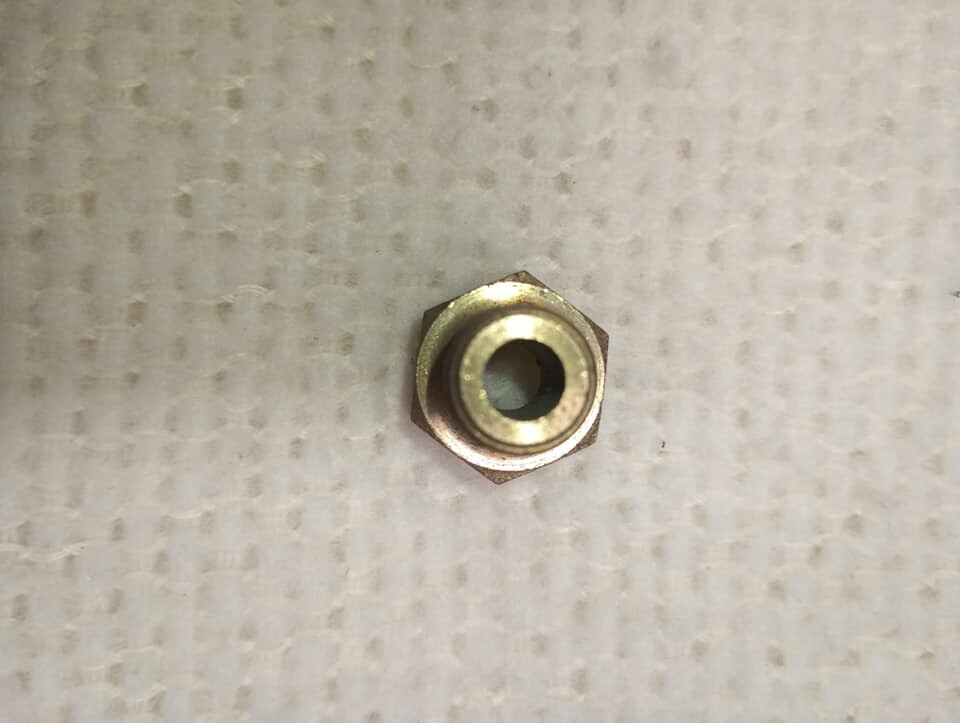 PCM PLEASURECRAFT MARINE ENGINE FITTING R024146