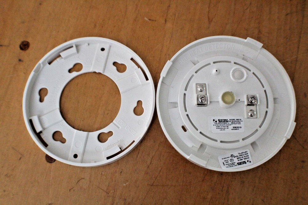 System Sensor 5601A – Heat Detector 57c/135f ROR/Fixed Temp Single Contact