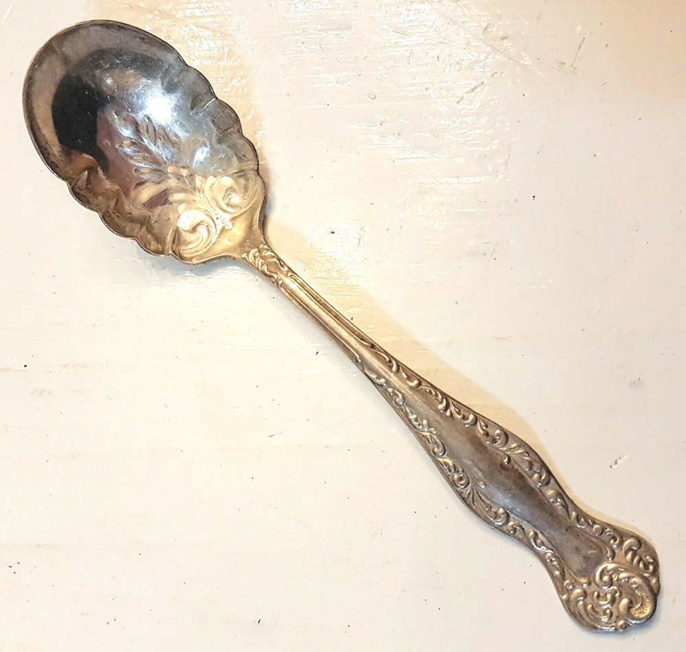 Oneida Community One Shell Sugar Spoon Silver Plate Scroll Handle O.C.A1 retired