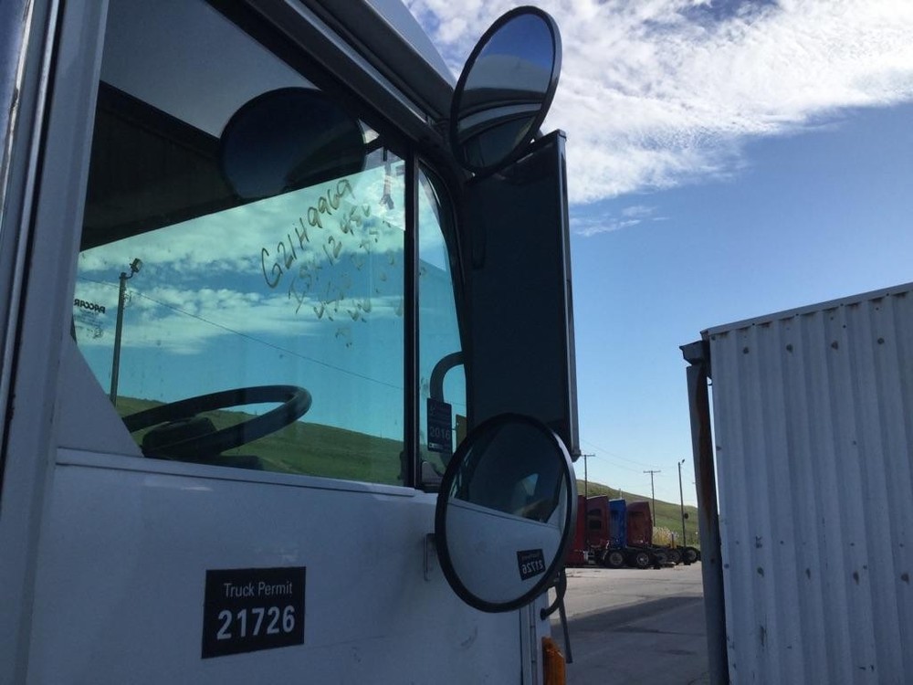 For 2012 PETERBILT 320 CAB/DOOR MIRROR Right , OH