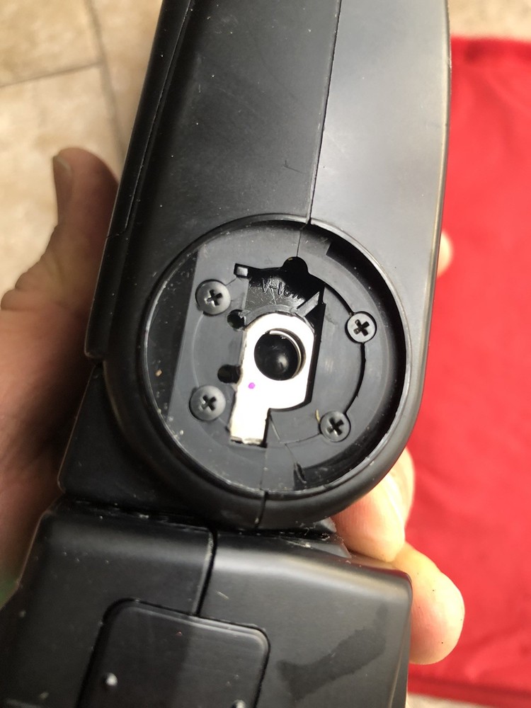 Nikon SB-800 Speedlight flash for Nikon Works But Missing Side Button