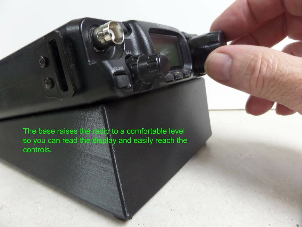 3D PRINTED YAESU FT-817/818 BASE w/BUILT-IN POWER POLE SOCKET
