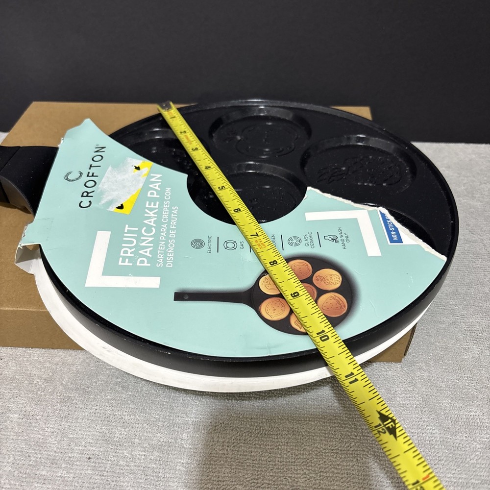 NWT Crofton Non-Stick Silver Dollar Pancake Pan - Fruit Theme