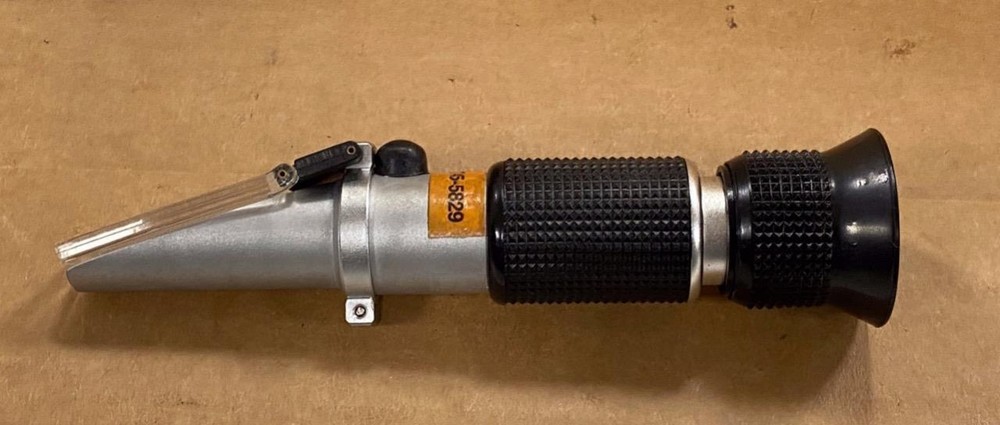 CATERPILLAR PORTABLE REFRACTOMETER TESTER 245-5829- USED.