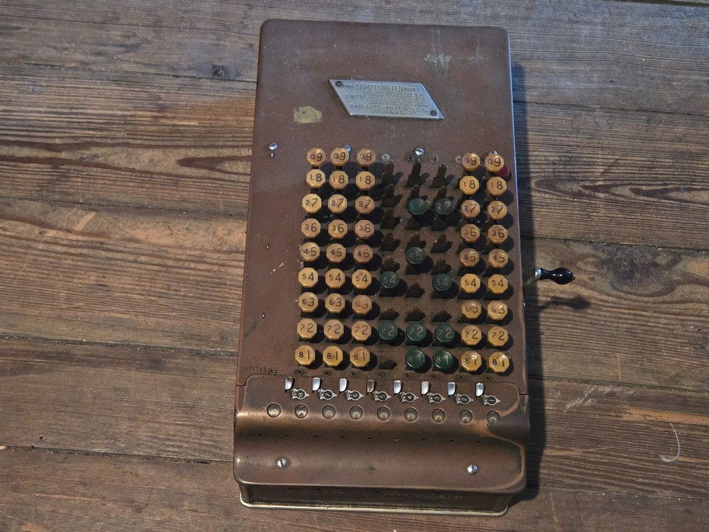 Antique Comptometer Adding Machine with Hand Crank - 8 Column - SN #1807749