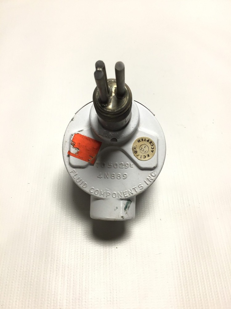 Fluid Components Inc 12-64-4/1 - 39/30 Capacitance Manometer