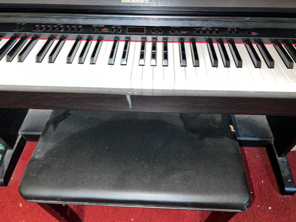 Technics SX-PX552 Digital Piano