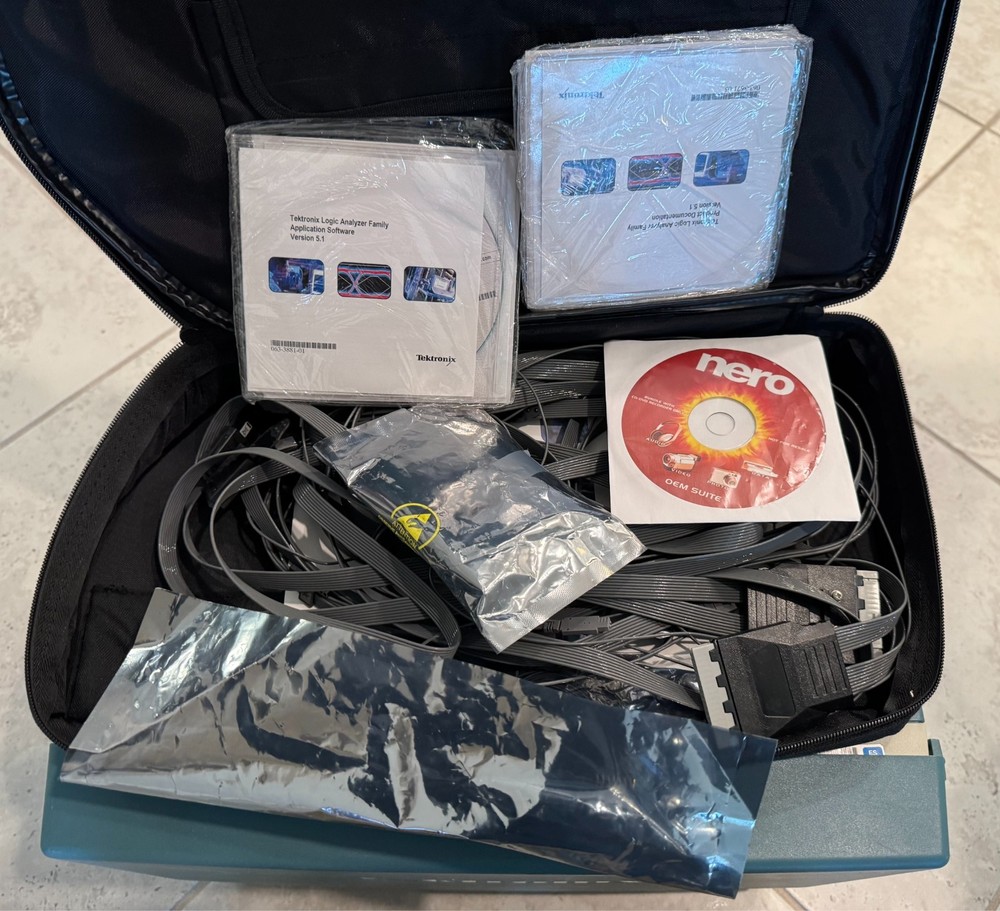 Tektronix TLA5203 Logic Analyzer With Accessories
