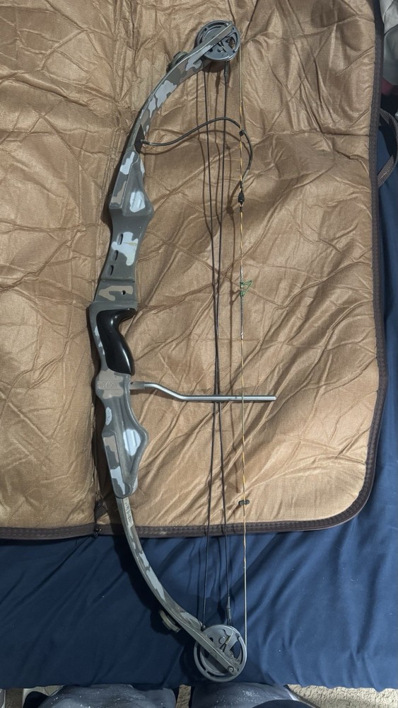 Pearson Spoiler Compound Bow RH 70