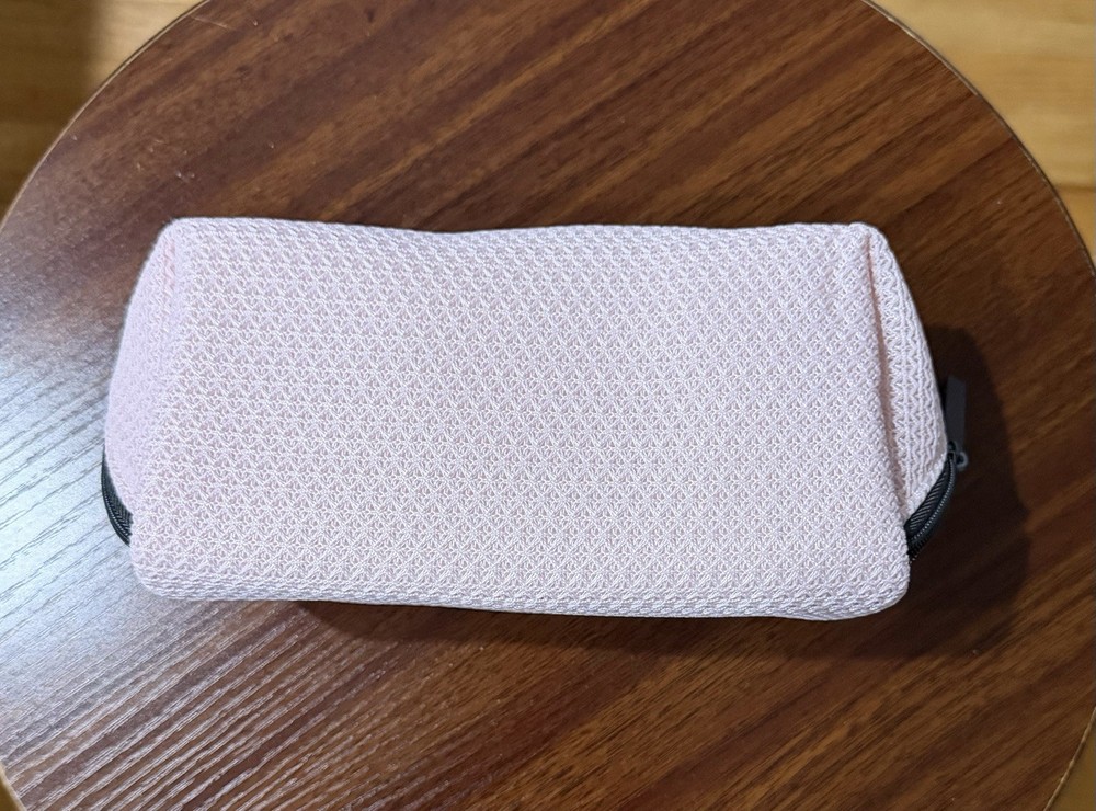 Decorative Cometic Carrying Case! Great for traveling!