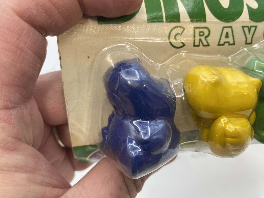 Dino Shape 4pc Dinosaur Shaped Color Crayons (B2)