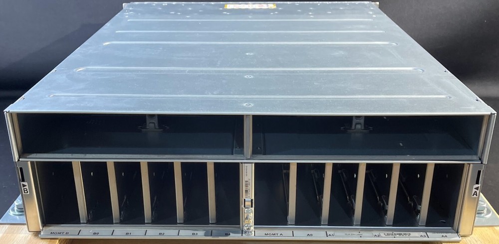 Dell EMC VNX5400 Series Storage Area Network Array Chassis / 100-563-693