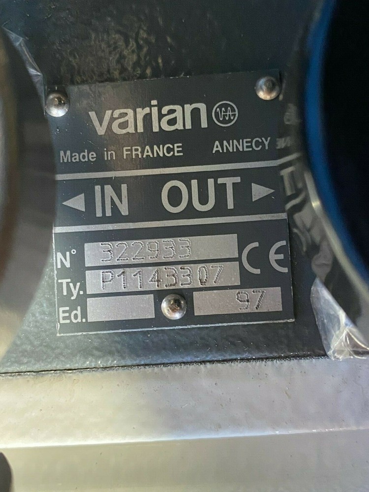 VARIAN SD-201 VACUUM PUMP