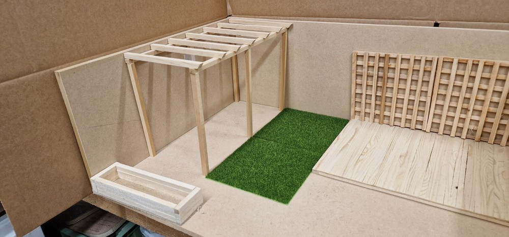 Dolls house garden scene Base