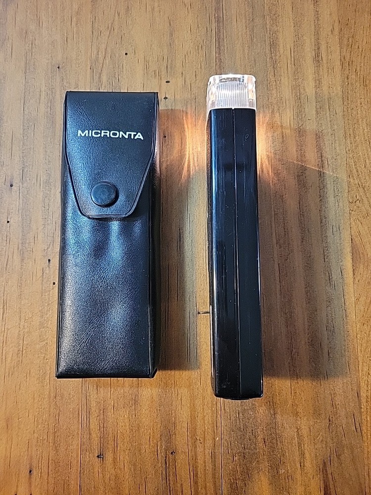 Vintage Micronta Lighted 30X Microscope w/Case