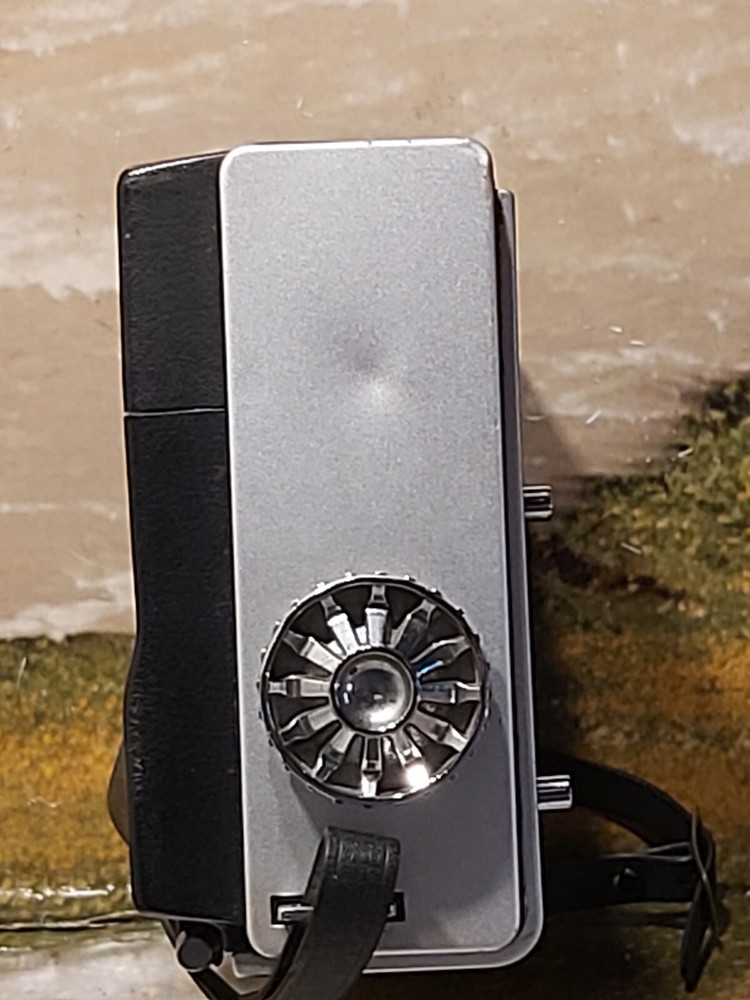 Radio ''Toshiba model IC 700 C''