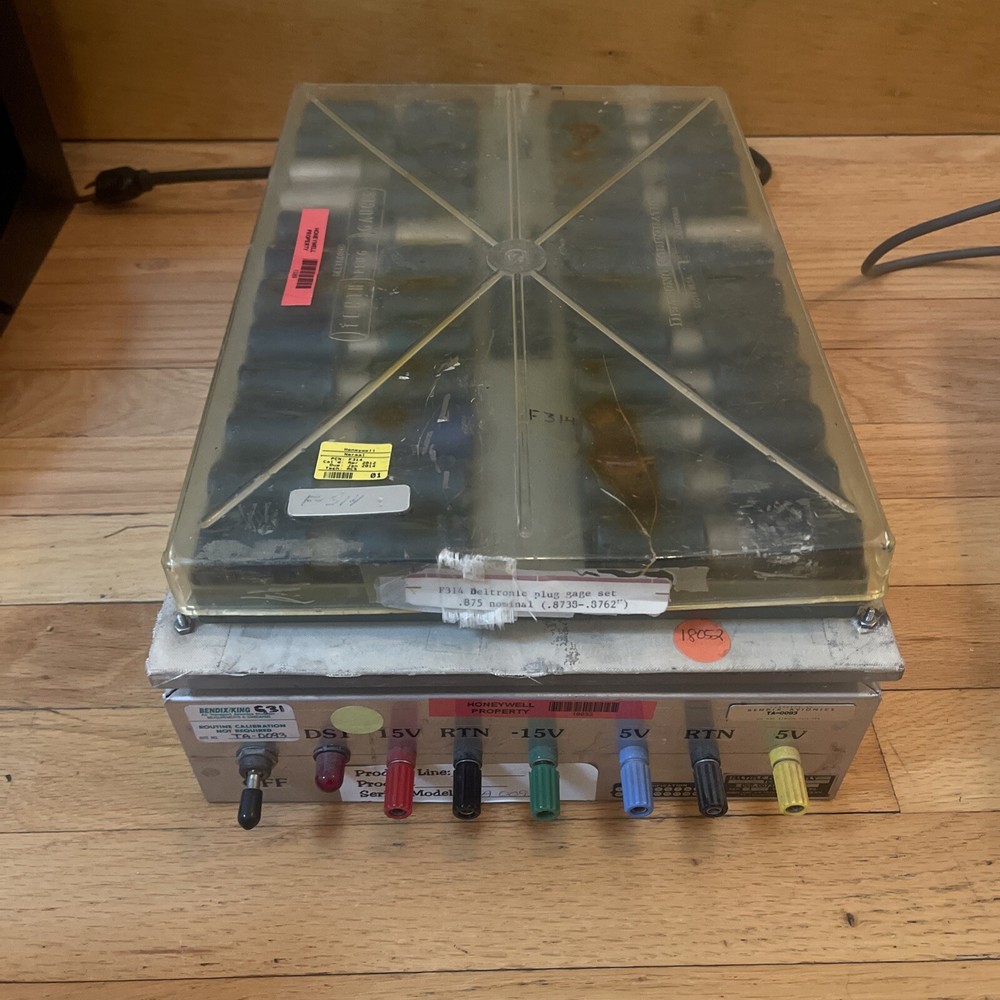 King Bendix Multiple Power Supply Test Aid With Plug Gage Set! Avionics Testing!