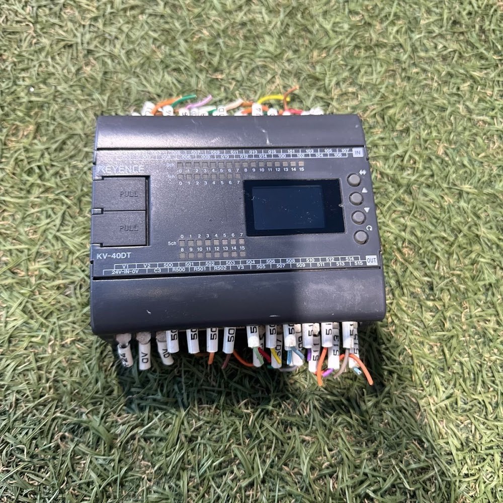KEYENCE KV-40DT PLC Programmable Logic Controller w/ Display USED
