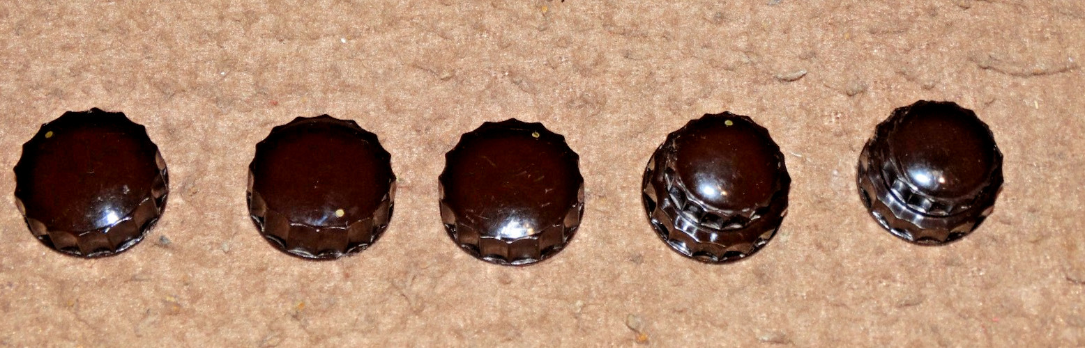 ZENITH High Fidelity Model #61 6 Piece Brown Fluted Knob set Very Good Condition