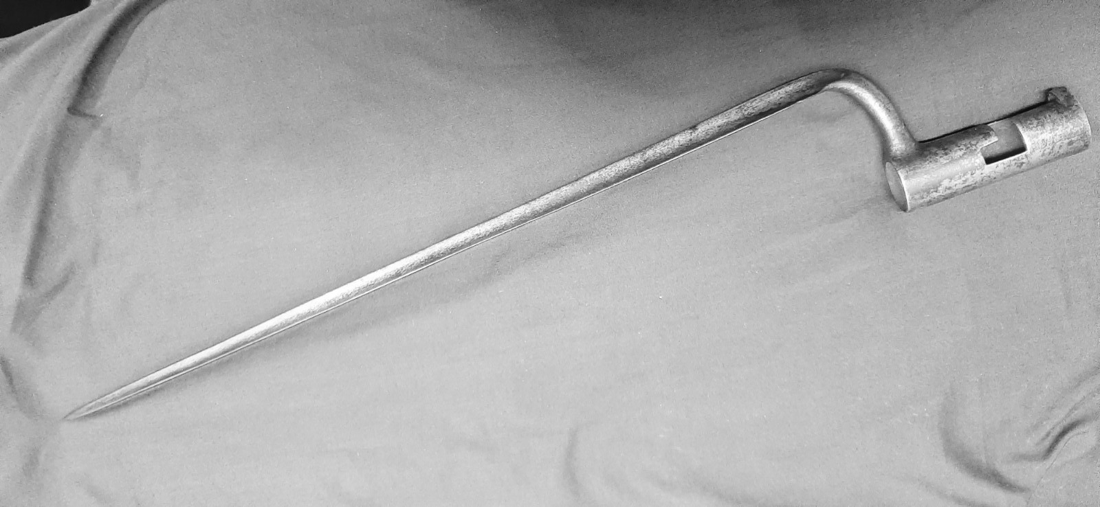 ***ANTIQUE ORIGINAL EARLY AMERICAN MUSKET/ RIFLE SOCKET BAYONET - UNMARKED***