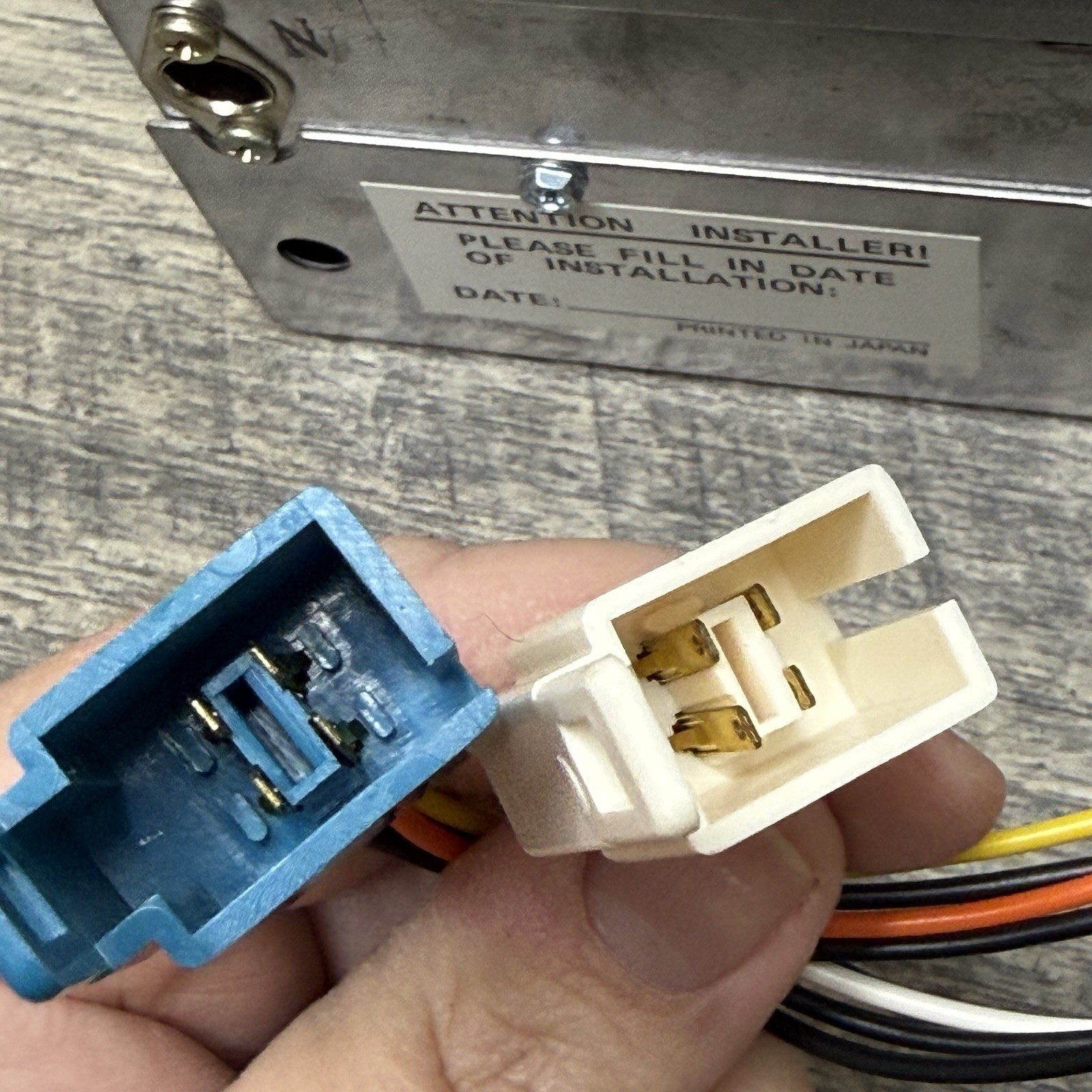 ARA Manufacturing Push Button Car Stereo AM FM Radio Black JMX12 NOS / UNTESTED