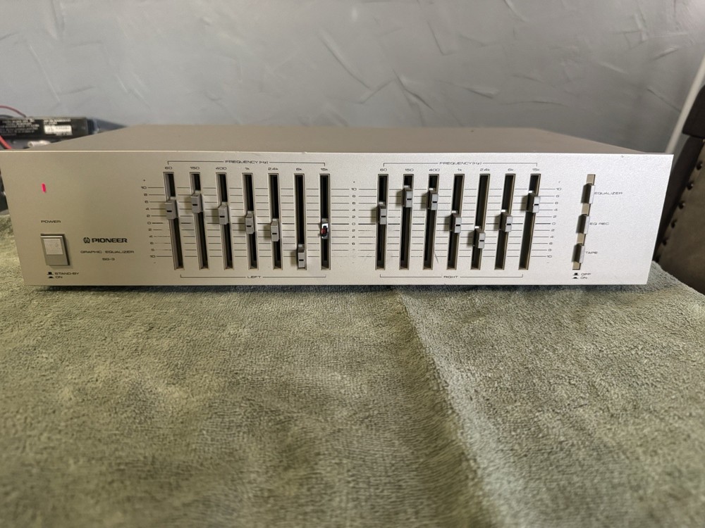 Pioneer SG-3 Equalizer -