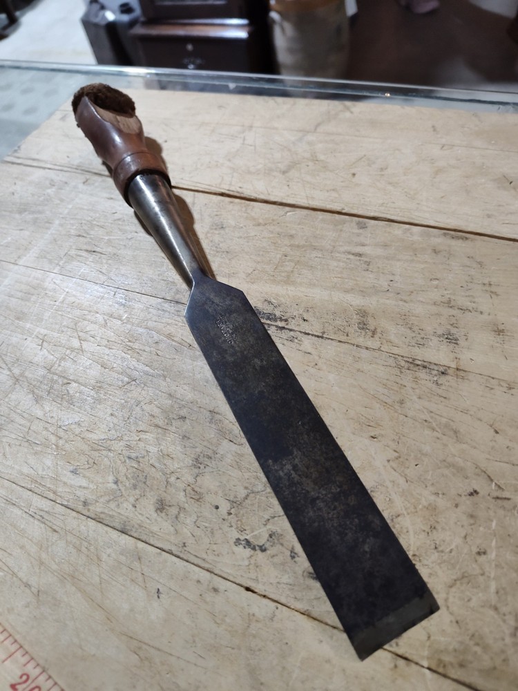 Antique Geo Parr 1-1/4" Square Edge Socket Chisel Timber Framing