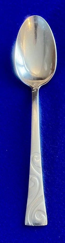Oneida STANHOPE Teaspoon 6 1/8" Stainless Flatware Silverware Swirls GlossyFrost