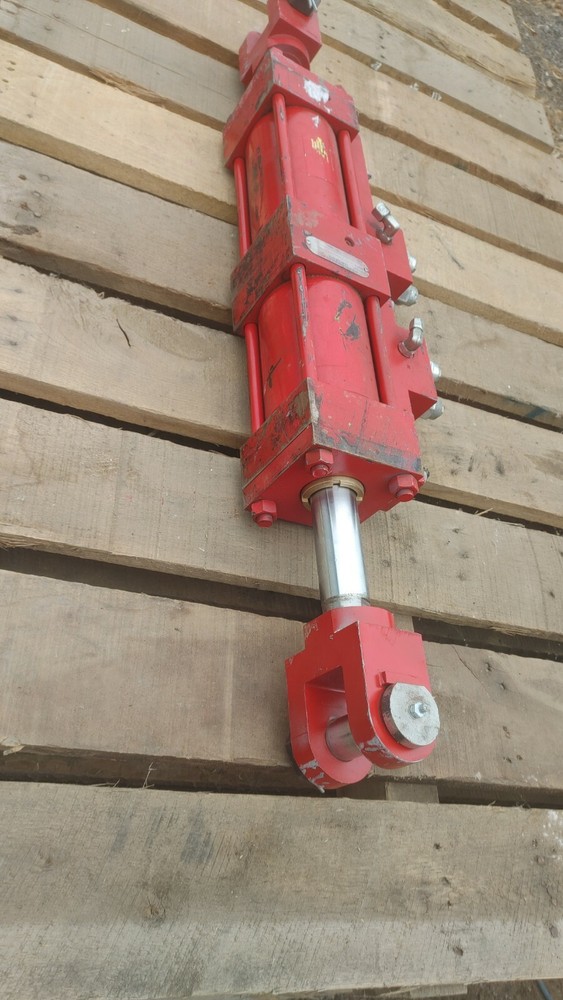Duplex Cylinder 30171606 For ST80 Roughneck