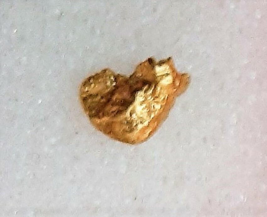 PURE GOLD NUGGET ALASKA YUKON BC NATURAL SMALL ROCK HAND PICKED RAW FINE 22k .3g