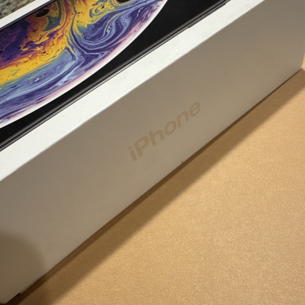 Apple iPhone XS Silver 64GB A1920 BOX ONLY