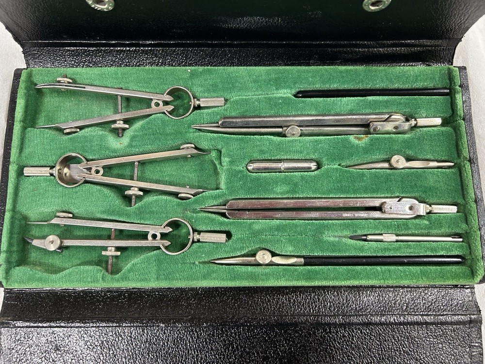 Ludell German 10 Pc Drafting Set with Case