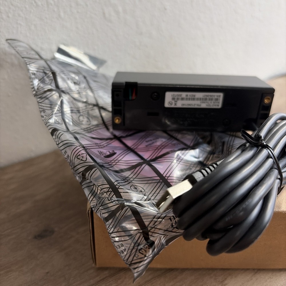 MagTek SureSwipe Magnetic Stripe Card Reader with USB 21040145