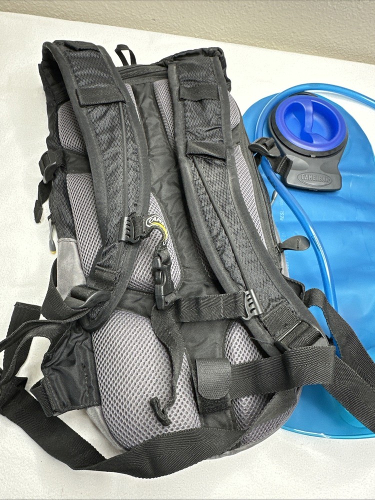 Camelbak M.U.L.E Hydration Backpack Black grey with bladder