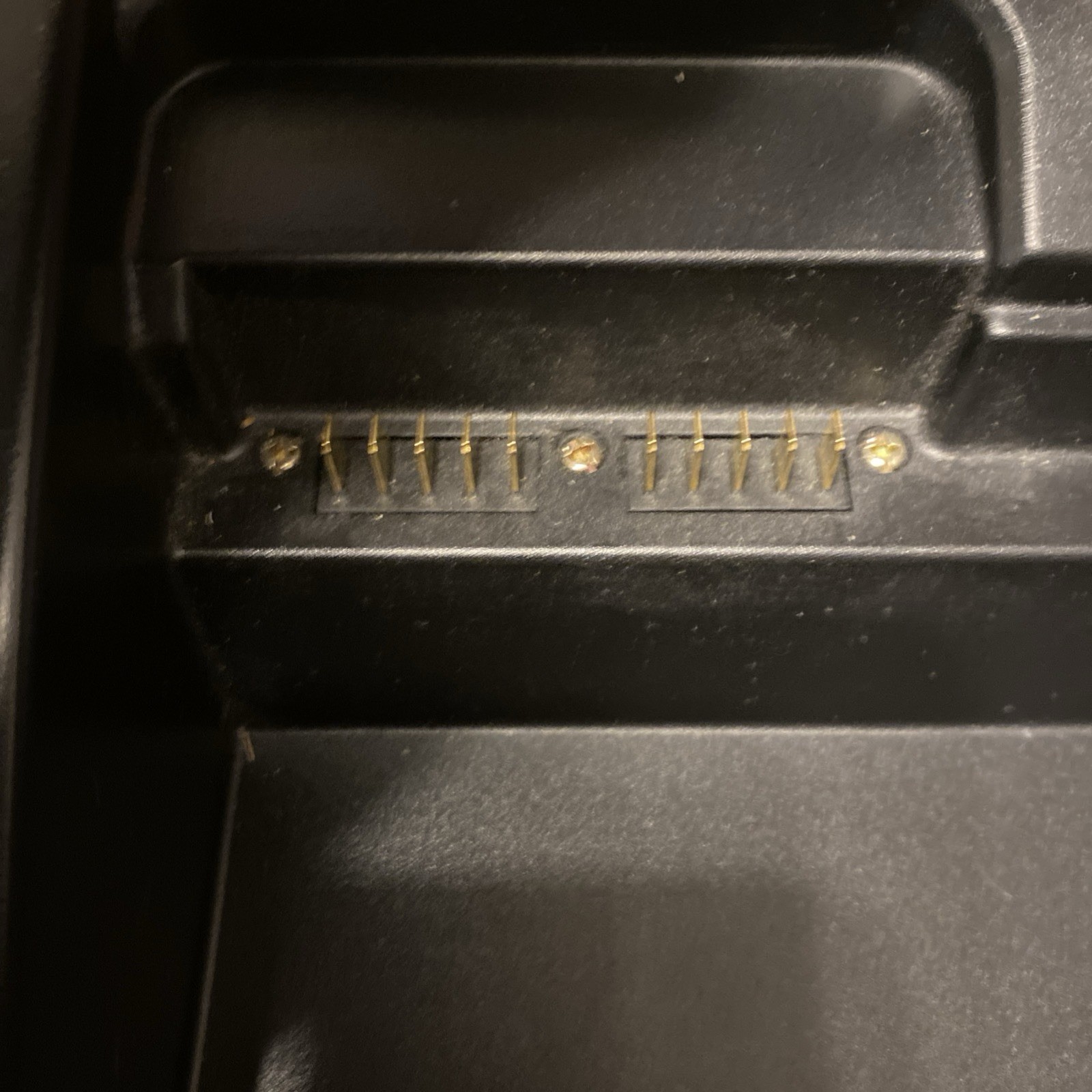 Luggie Mobility Scooter 2)Lithium Battery