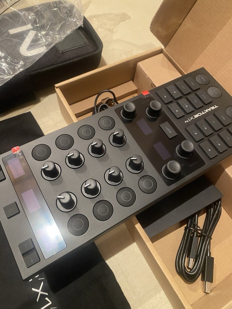 Native Instruments Traktor X1 MK3 New Open Box With Hard Case