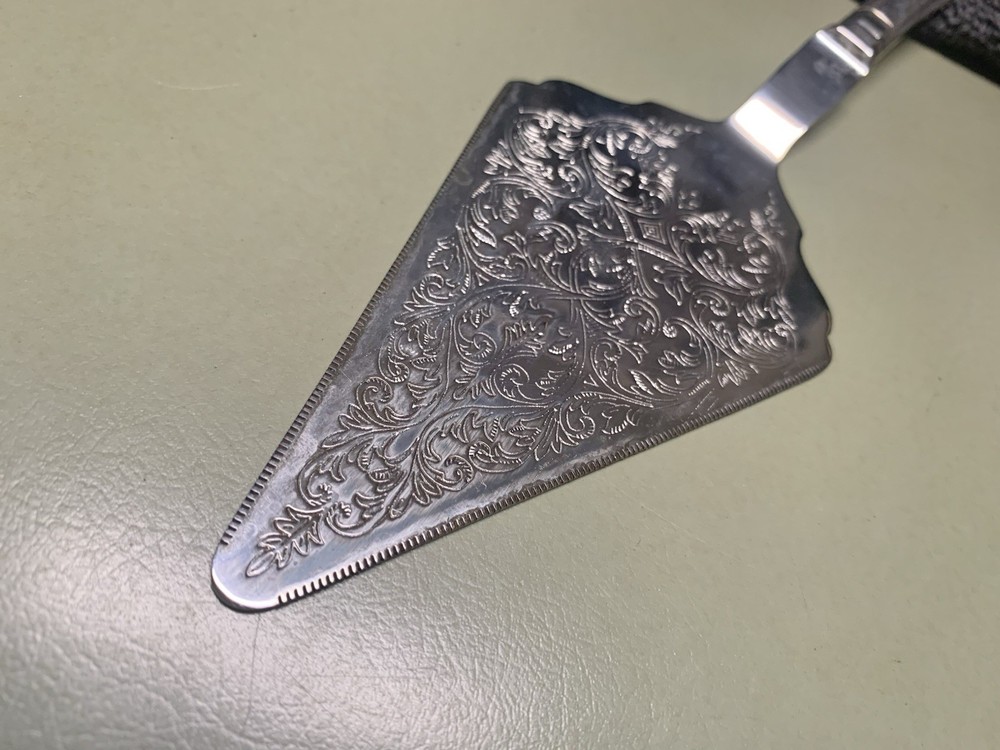 Etched Ornate Wedding Or Celebration Cake Server