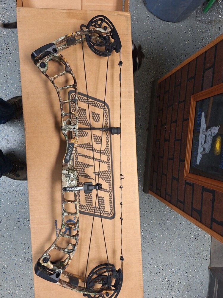 Prime Logic CT-3 Compound Bow Right Hand 55-65#  335fps!