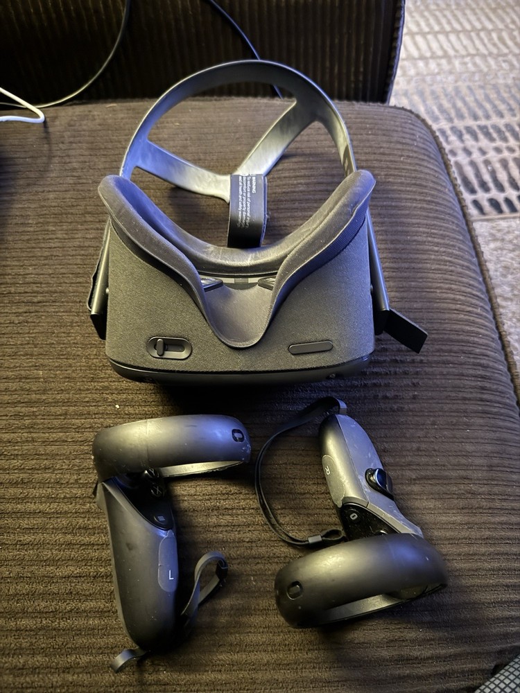 Meta Oculus Quest 1 VR Virtual Reality Headset MH-B 64GB
