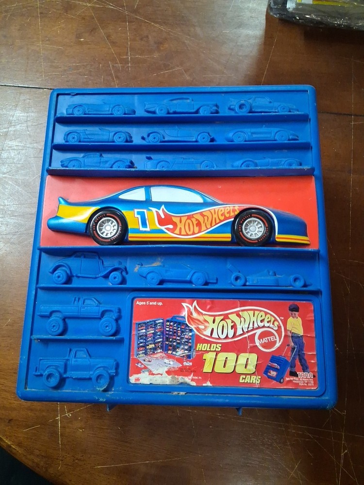 hot wheels 100 car carrying case