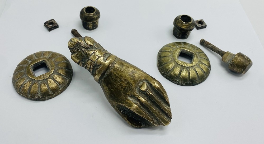 ANTIQUE SOLID BRASS LADY’S HAND DOOR KNOCKER w/ STRIKER BALL